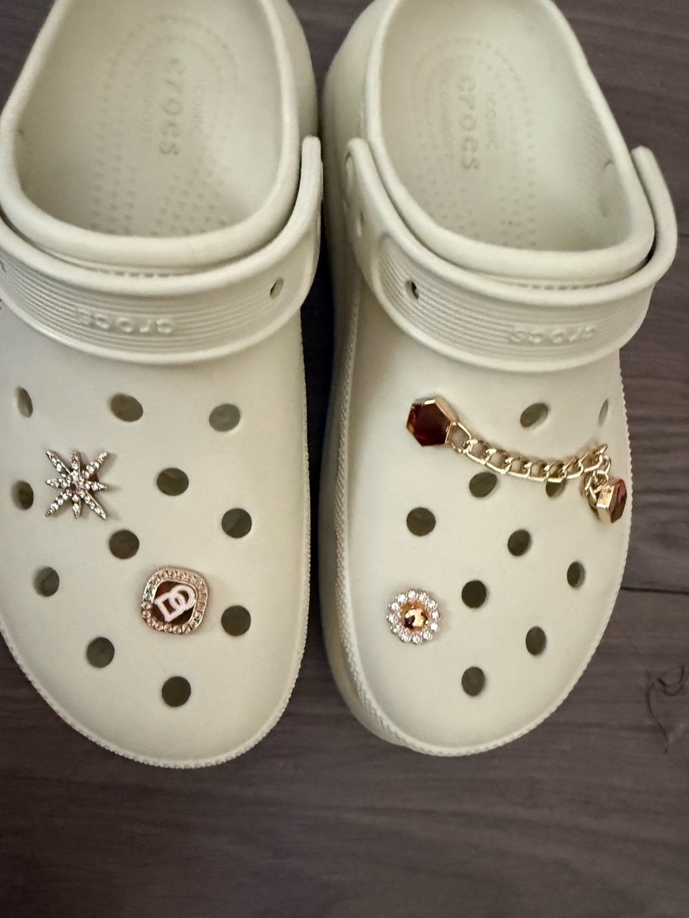Crocs Classic Crush Clog with jibbitz - Picture 2 of 6